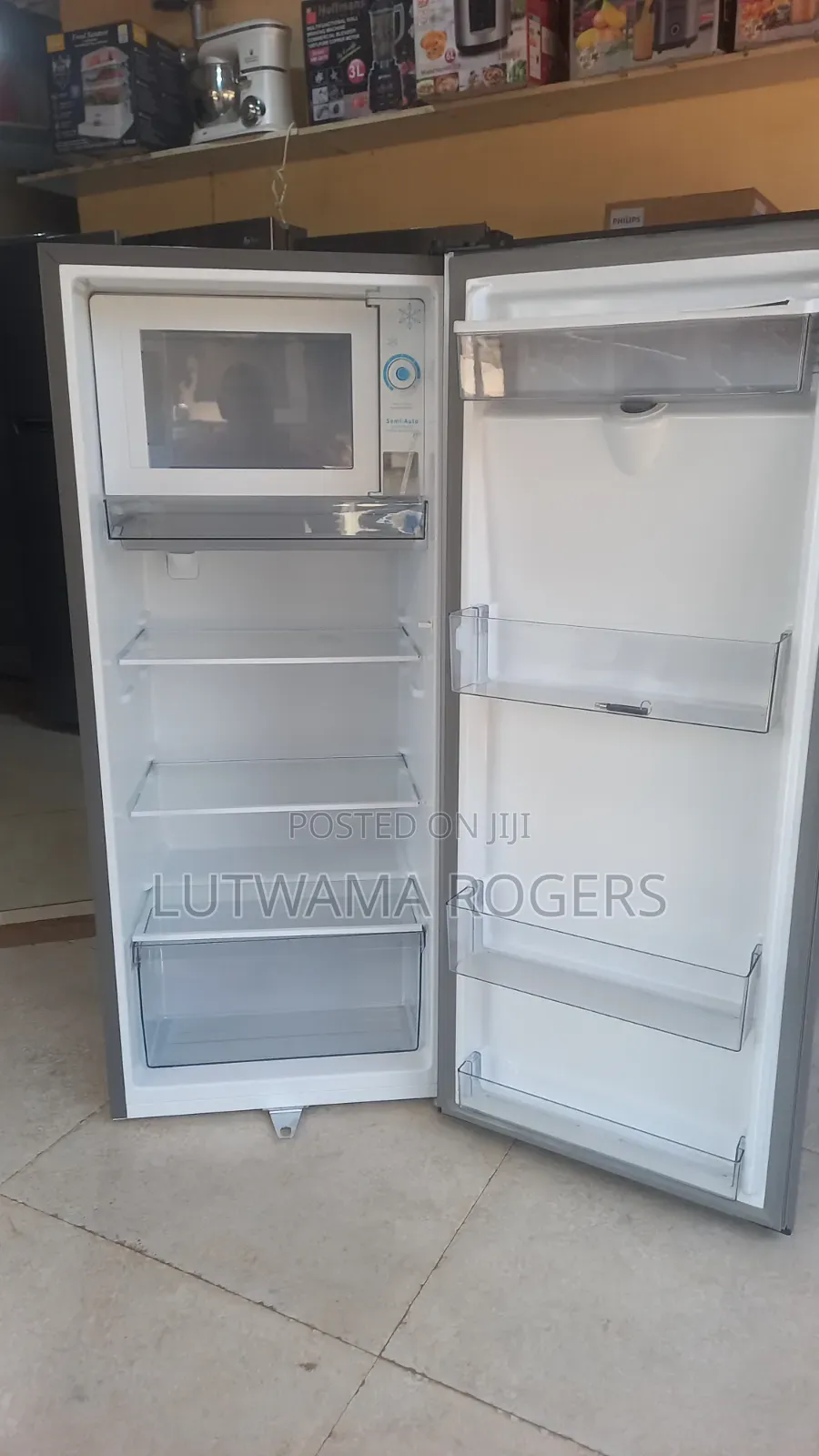 Hisense Fridge 229ltrs With Water Dispenser