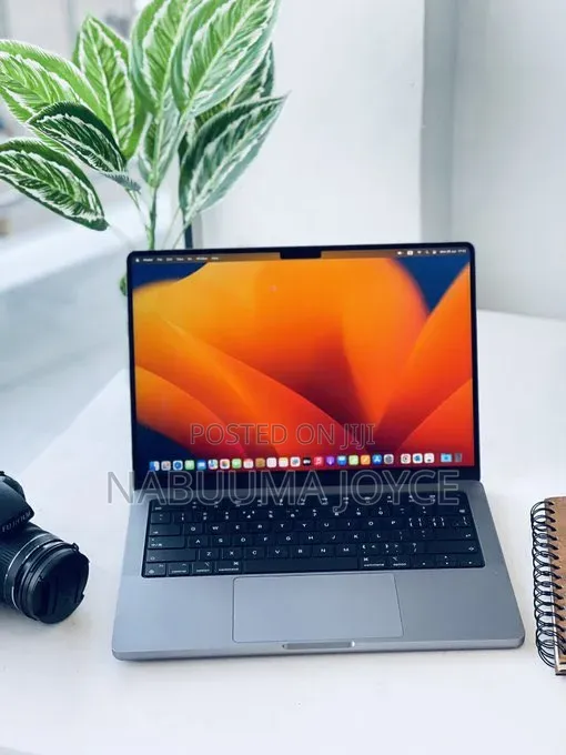 New Laptop Apple MacBook Pro 2020 M1 16GB Intel Core i5 SSD 512GB
