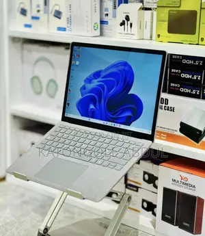 New Laptop Microsoft Surface Laptop 3 16GB Intel Core i7 SSD 256GB