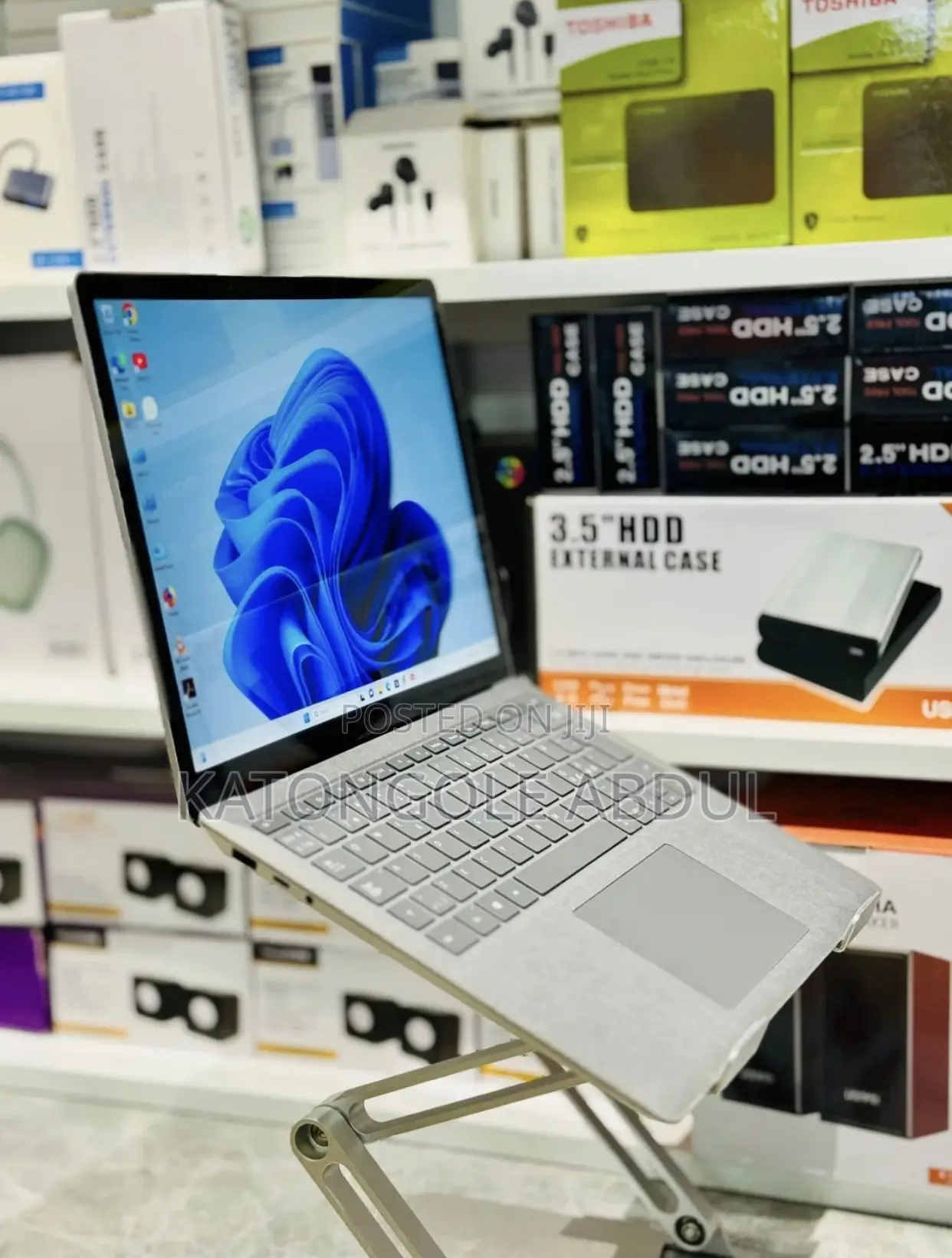 New Laptop Microsoft Surface Laptop 3 16GB Intel Core i7 SSD 256GB
