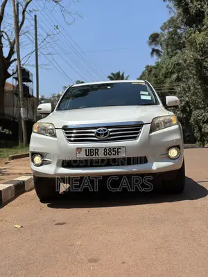 Toyota Vanguard 2012 Pearl