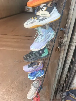 Battle Basketball Shoes Original Material