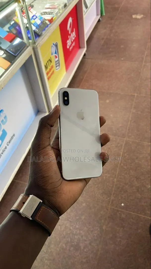 Apple iPhone 11 64 GB White