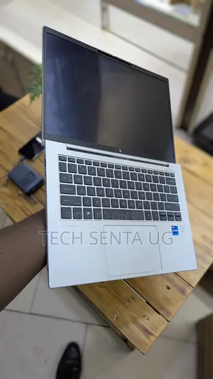 New Laptop HP EliteBook 840 10 16GB Intel Core i7 SSD 1T