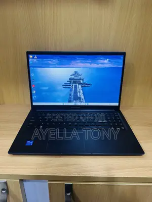 New Laptop Asus VivoBook 15 X510UQ 8GB Intel Core i7 SSD 256GB