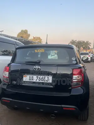 Toyota IST 2011 Black