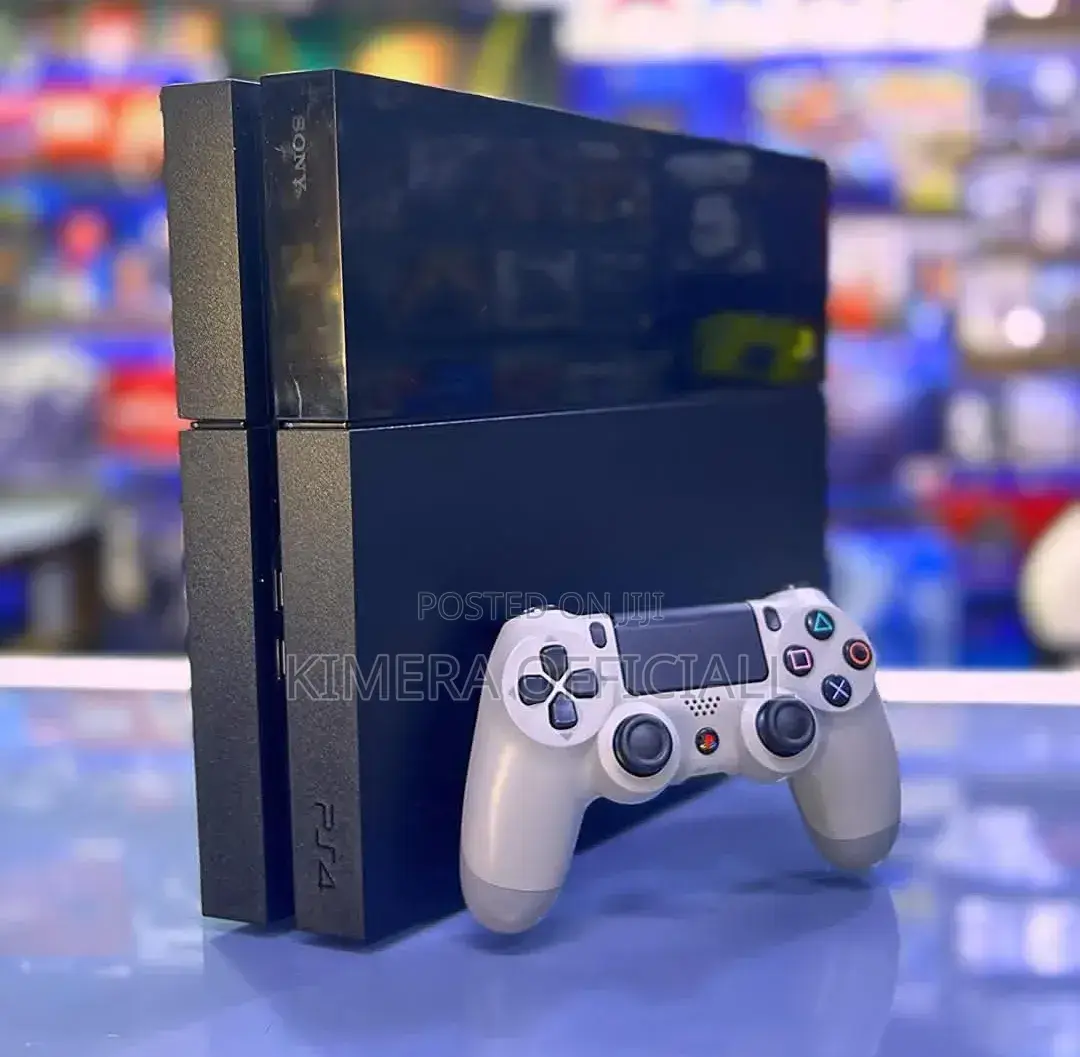 Chipped Ps4, 12 Games, 2 Controllers. Unlock Ultimate Power.
