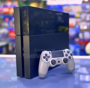 Chipped Ps4, 12 Games, 2 Controllers. Unlock Ultimate Power.