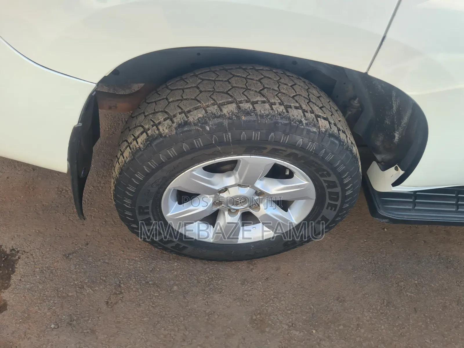 Toyota Land Cruiser Prado 2016 White