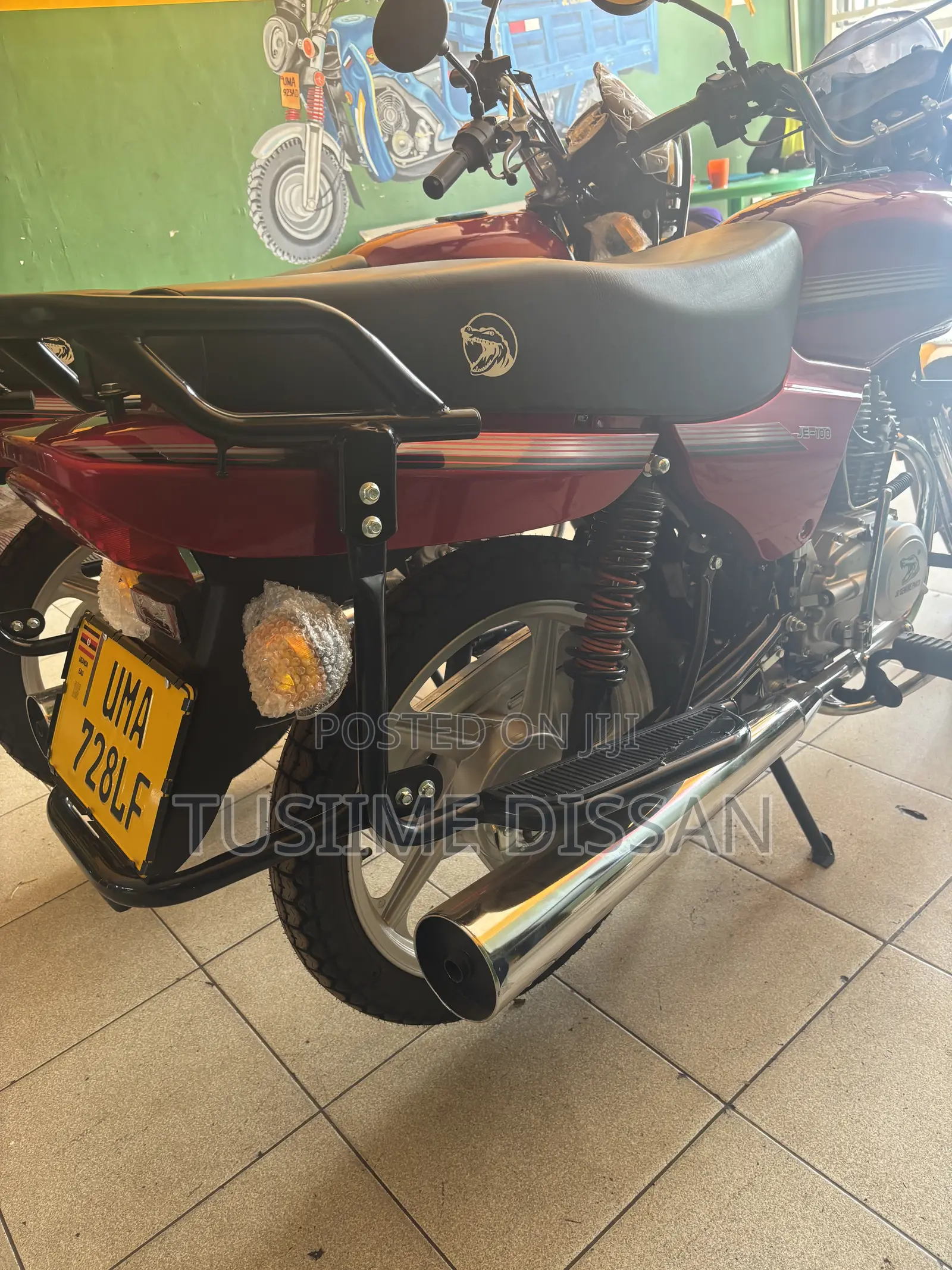 New Bajaj Boxer 100 2025 Red