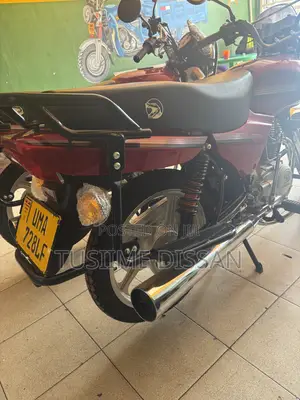 New Bajaj Boxer 100 2025 Red