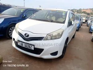 Toyota Vitz 2011 White