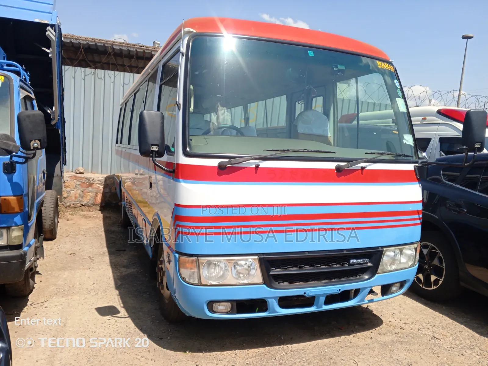 Mitsubishi Fuso Rosa 2012 White