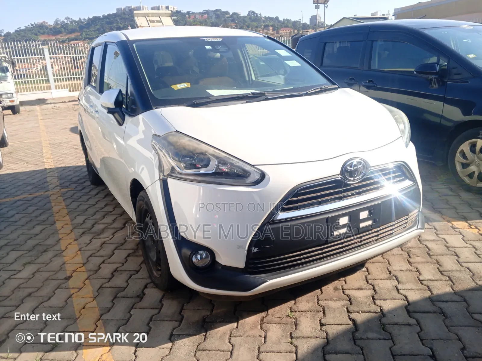 Toyota Sienta 2016 White