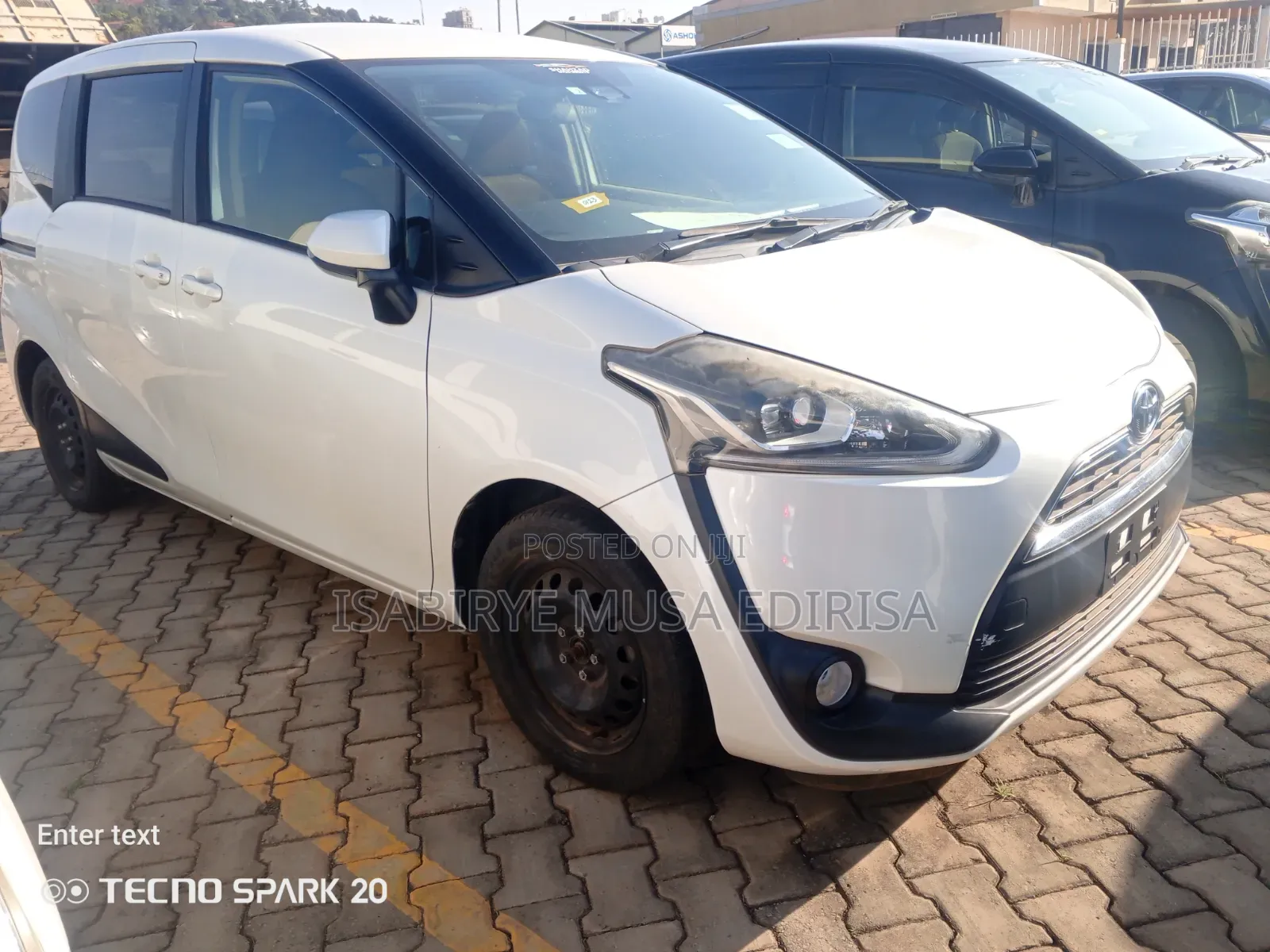 Toyota Sienta 2016 White