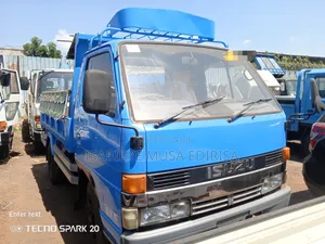 Isuzu Dumper Big Tyre