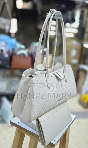 Large Shoulder Bags.