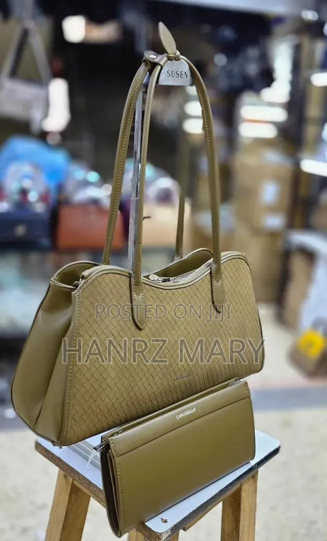 Large Shoulder Bags.