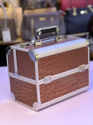 Durable Make Up Box