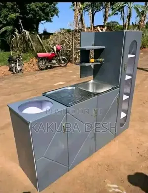 Kicken Cabinet