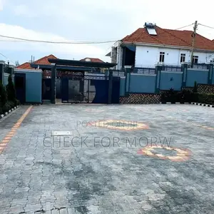 5bdrm Duplex in Kyanja, Central Division for rent