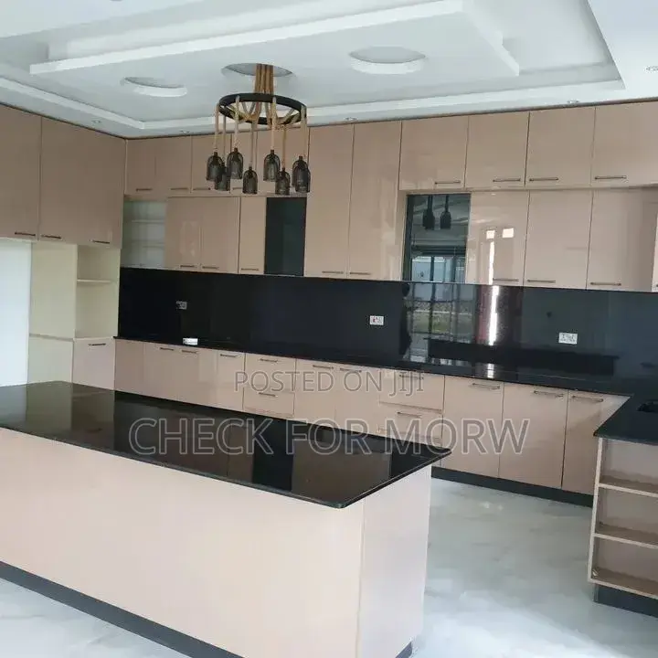 5bdrm Duplex in Kyanja, Central Division for rent