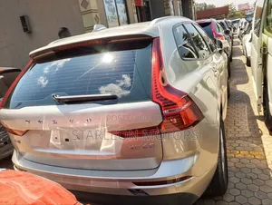 Volvo XC60 2019 Silver