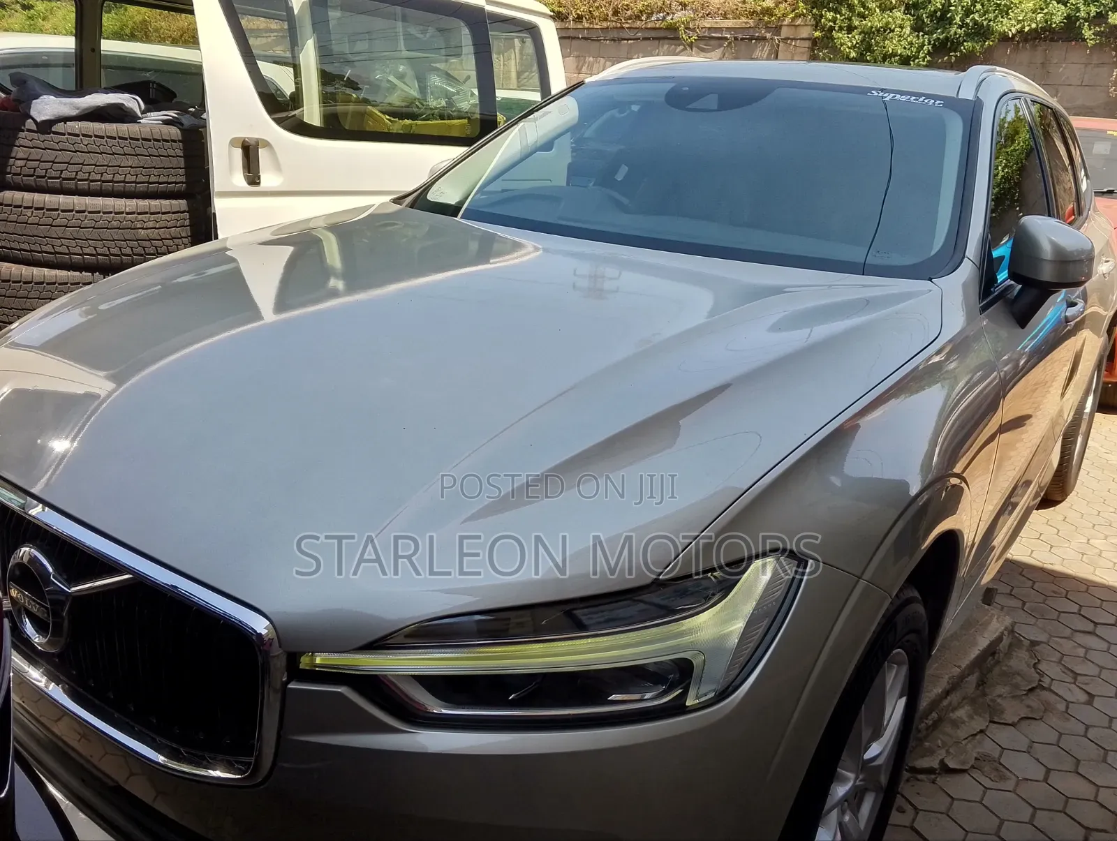 Volvo XC60 2019 Silver