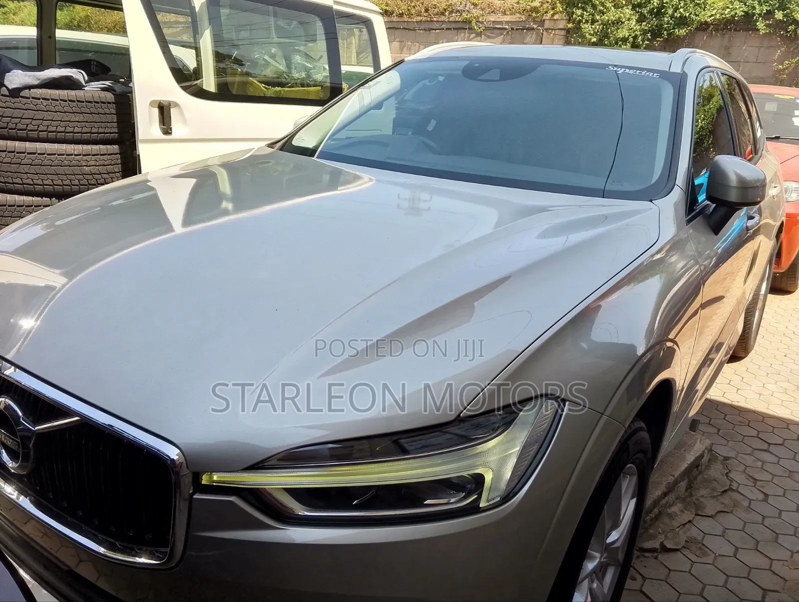 Volvo XC60 2019 Silver