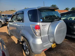 Toyota Rush 2016 Silver