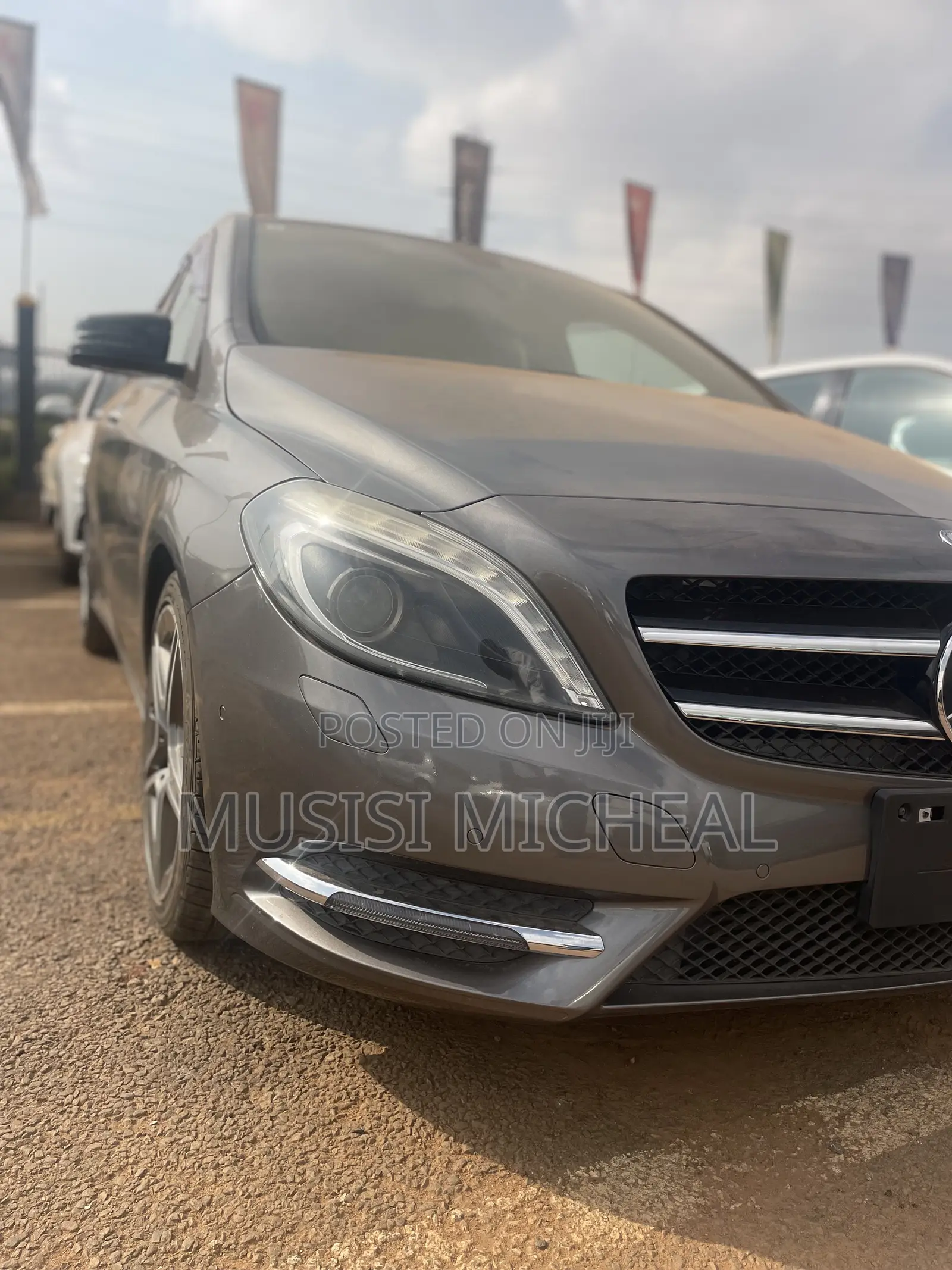 Mercedes-Benz B-Class B180 Petrol 2014 Gray
