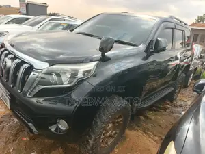 Toyota Land Cruiser Prado 2016 Black