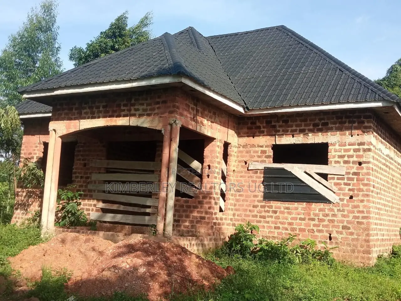 Shell House for Sale – Matugga Migadde