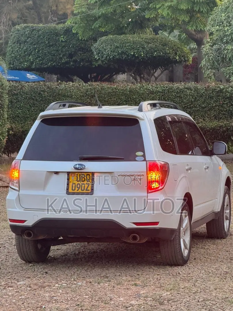 Subaru Forester 2011 White