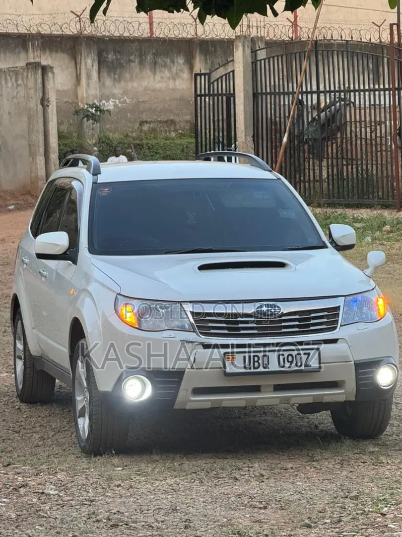 Subaru Forester 2011 White