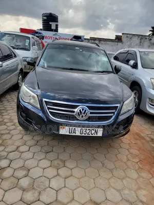 Volkswagen Tiguan 2012 Black