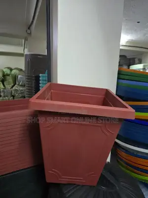 Plastic Flower Pots New Design