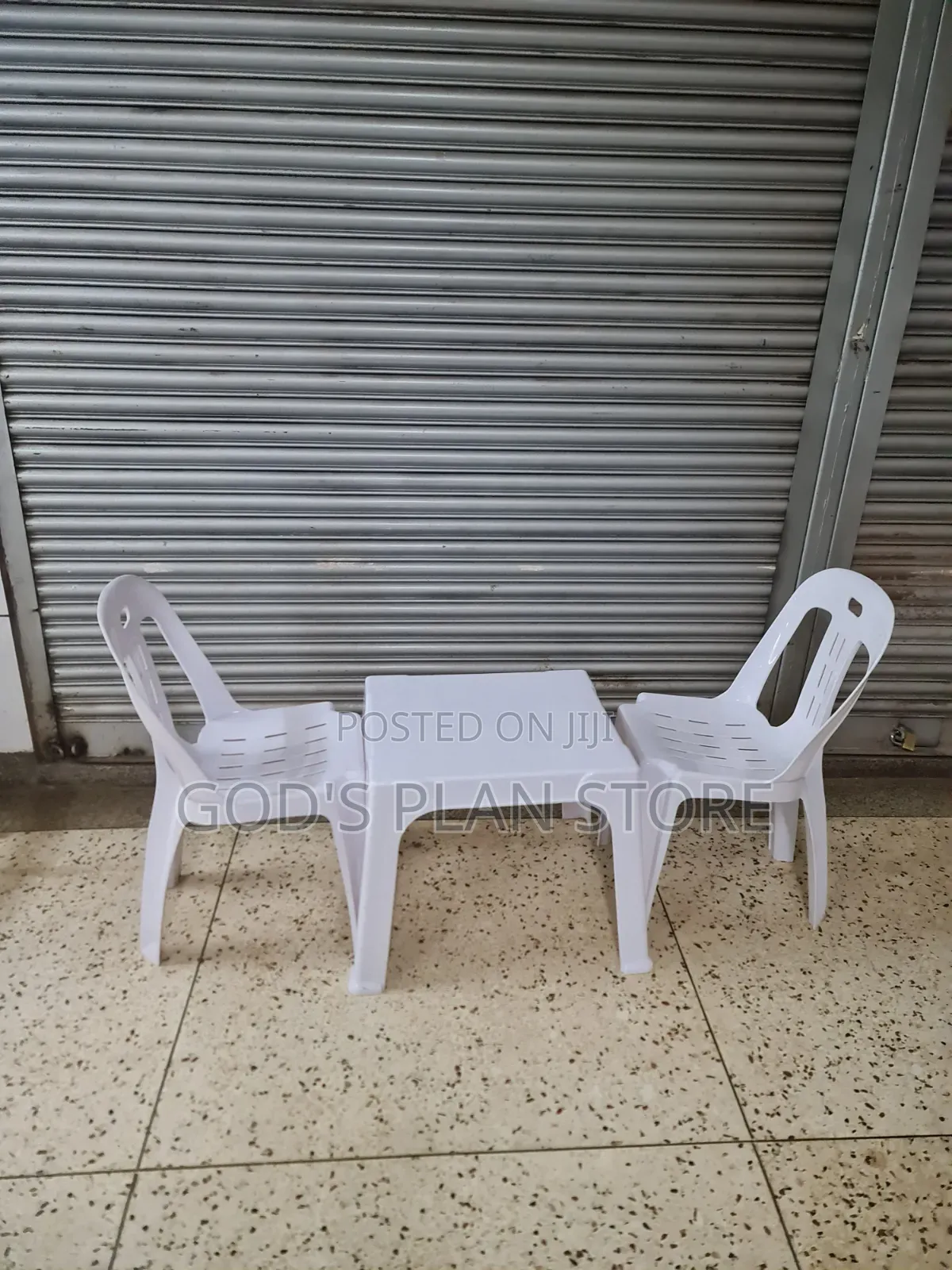 Comb Plastic Coffee Table and Chairs Plastic Table and Chairs