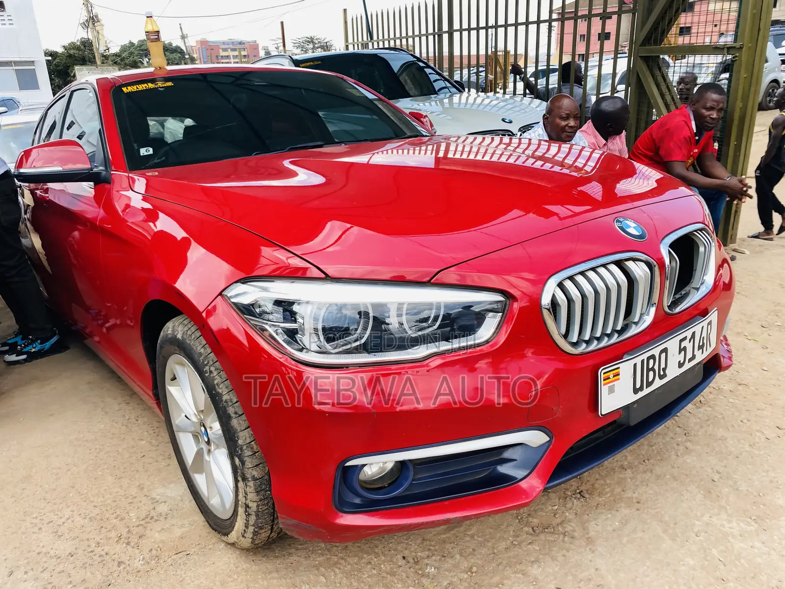 BMW 118i 2016 Red