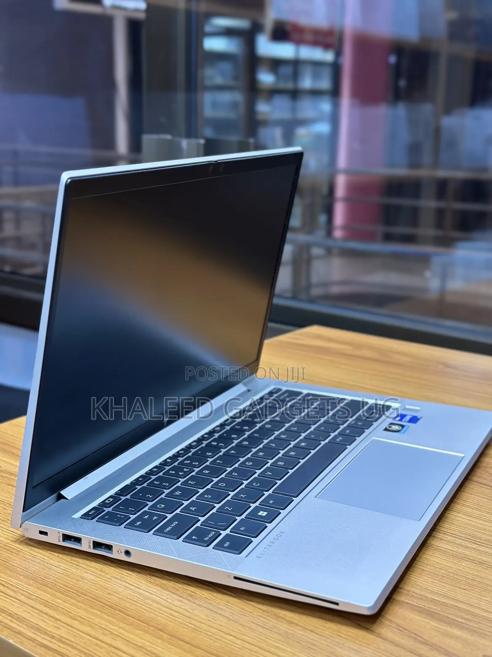 Laptop HP EliteBook 830 G8 8GB Intel Core i5 SSD 256GB