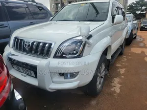 Toyota Land Cruiser Prado 2013 White