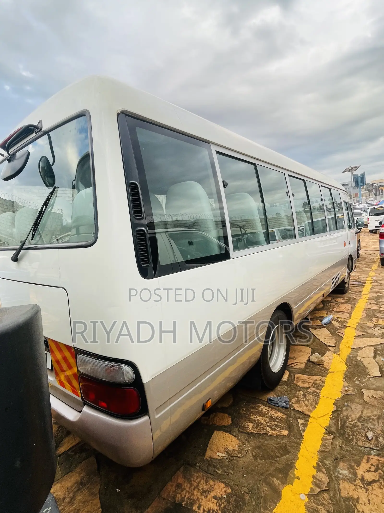 Toyota Coaster 2013 Silver