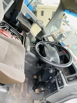 Toyota Coaster 2018 Silver