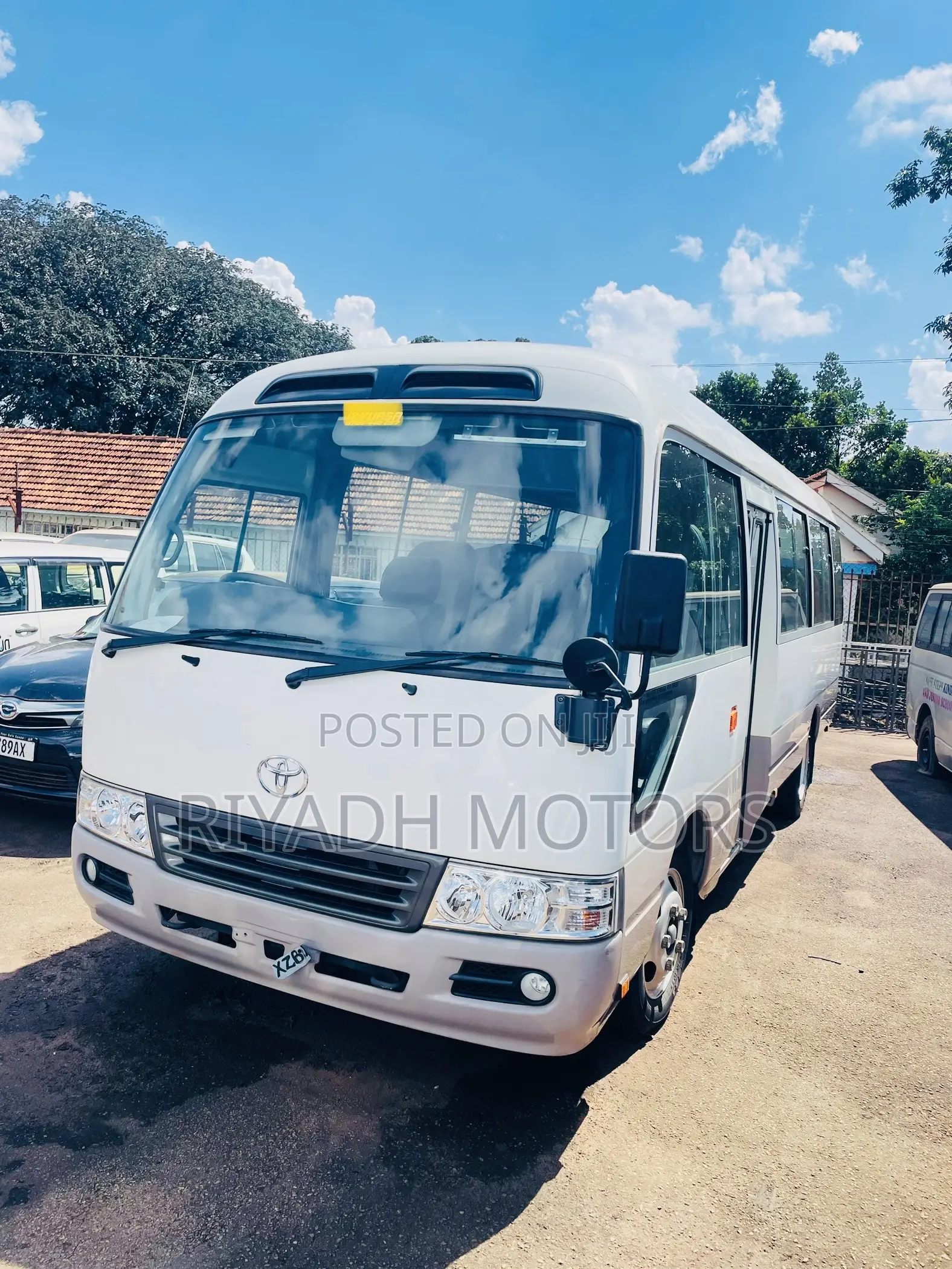 Toyota Coaster 2016 Silver