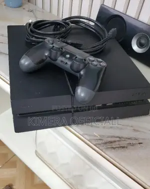 Ps4 Full Package Deal, 2 Controllers and 13 Games Installed