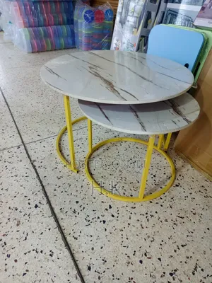 Modern 2-in-1 Round Nesting Coffee Table Set.