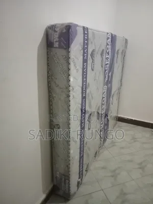 5x6 Roseform Mattress. Good Condition