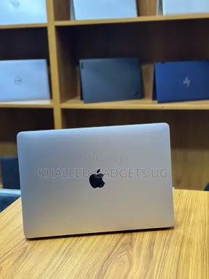 Laptop Apple MacBook Air 2020 8GB Intel Core i5 SSD 512GB
