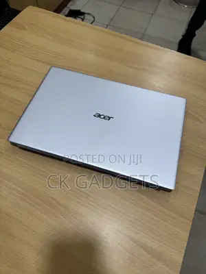 New Laptop Acer Swift 5 16GB Intel Core i7 SSD 256GB