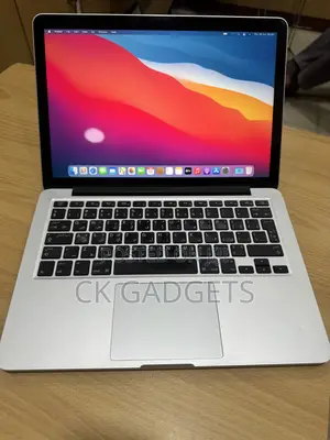 New Laptop Apple MacBook Pro 8GB Intel Core i5 SSD 256GB
